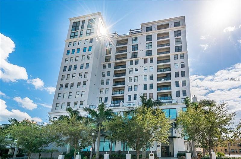 1st image of 226 5th Ave N APT 1401