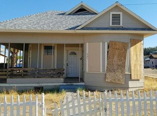 421 Acoma St, Needles, CA 92363