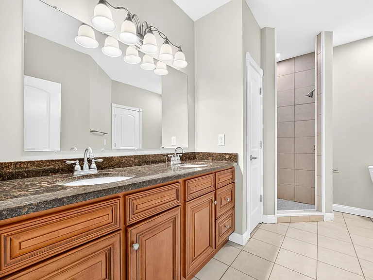 Owner's Bathroom