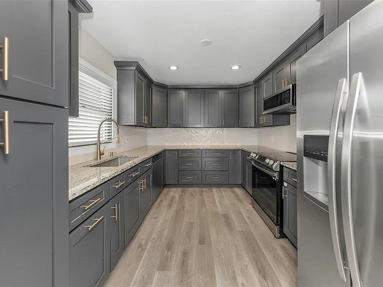 4030 Fieldgreen Pl — Photo 14
