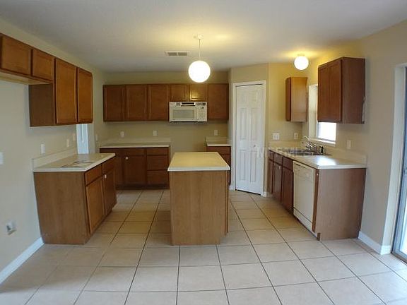 3rd image of 3059 Mandolin Dr