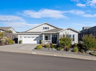 3728 Crown Hill Drive, Santa Rosa, CA 95404