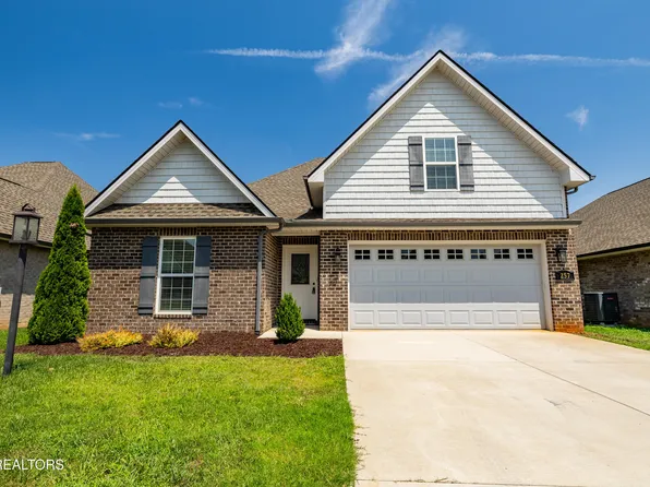 257 Sand Hills Dr, Maryville, TN 37801