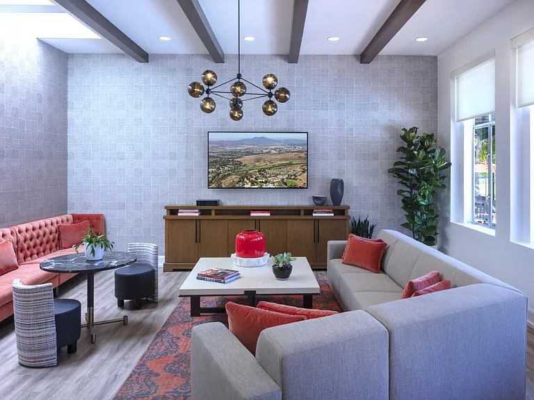 Rancho San Joaquin Apartment Homes — Photo 8