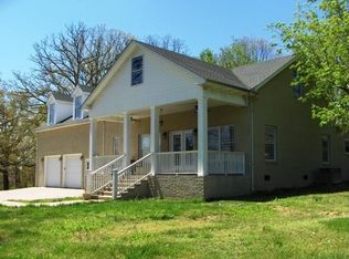 469 Old Pond Ln, Dickson, TN 37055