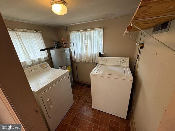 5th image of 317 Catoctin Ave