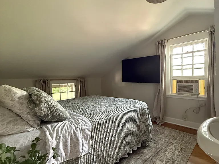 324 Sage St — Photo 9