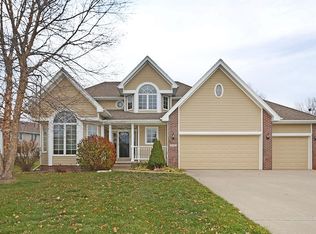 2713 NE Briarwood Ct, Ankeny, IA 50021