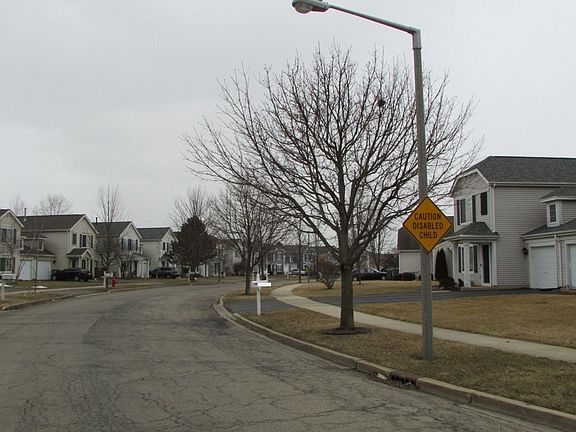 4th image of 2432 Mayfield Dr