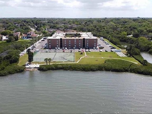 3rd image of 12760 Indian Rocks Rd APT 1024