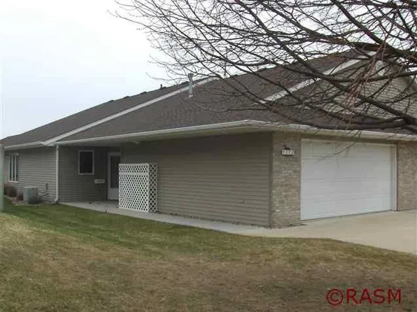 1210 Birchwood Dr, New Ulm, MN 56073