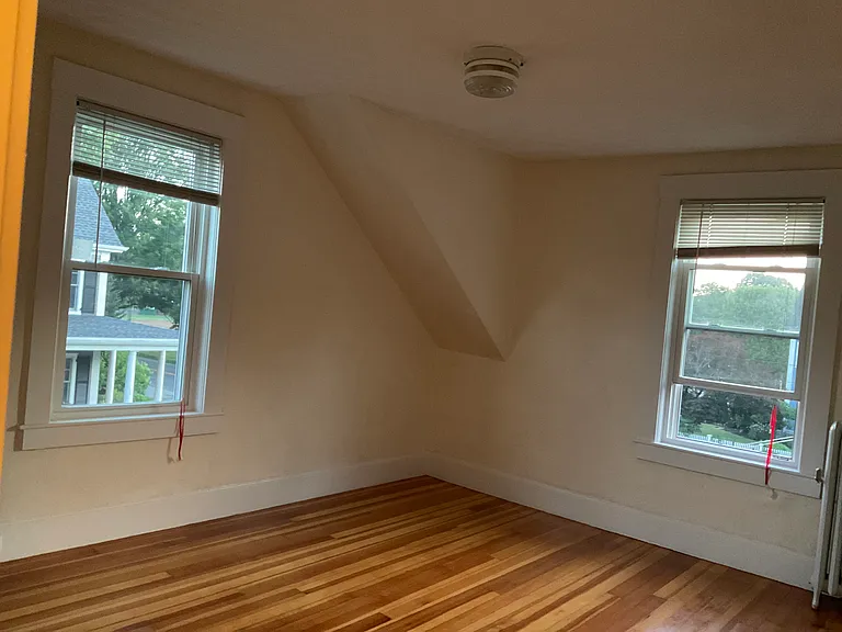 304 Thoreau St — Photo 15