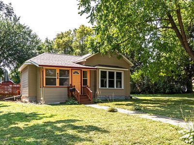 606 4th Ave NE, Waseca, MN, 56093