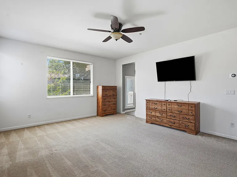 871 Larkspur Ln — Photo 36