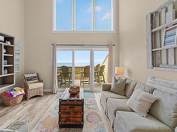 4th image of 4808 N Ocean Blvd. #F