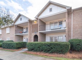 6 Fountain View Cir APT A, Greensboro, NC 27405