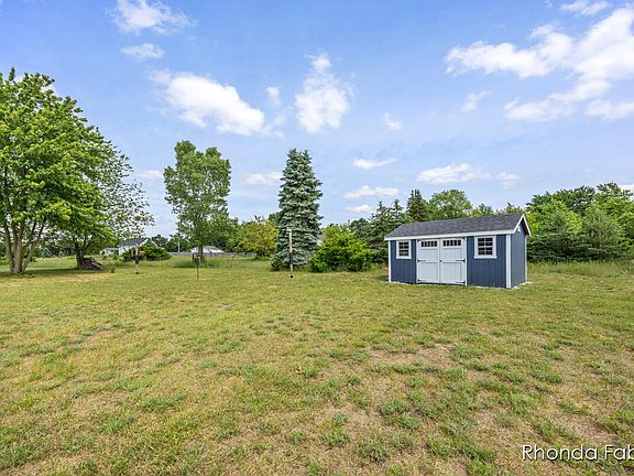 3rd image of 10845 Pine Bow Ct