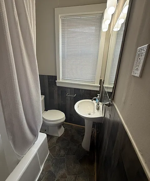 3037 Agate St — Photo 11
