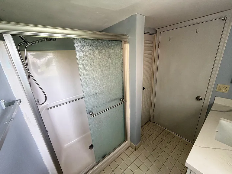 3652 N University Dr #C-3 — Photo 11