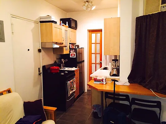 Rented by Performing Assets Corp | media 12