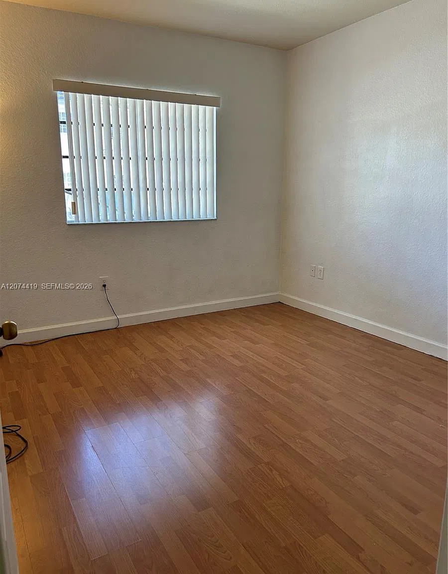 3 bed, 2.0 bath, $1,900 — Photo 2