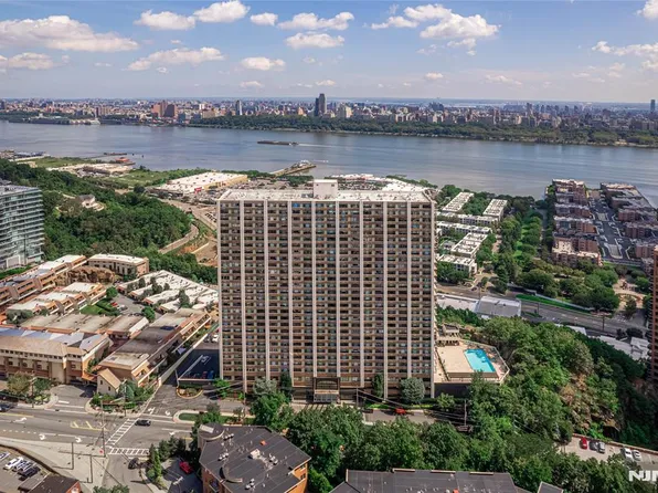 250 Gorge Rd APT 7G, Cliffside Park, NJ 07010
