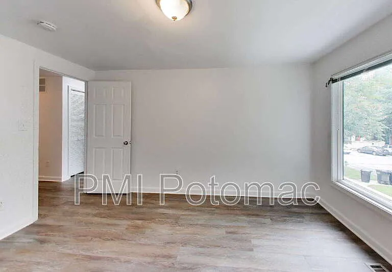 9391 Chadburn Pl — Photo 16