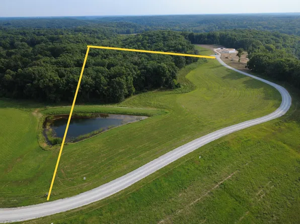 15 W Mariposa Ridge Rd, Columbia, MO 65202
