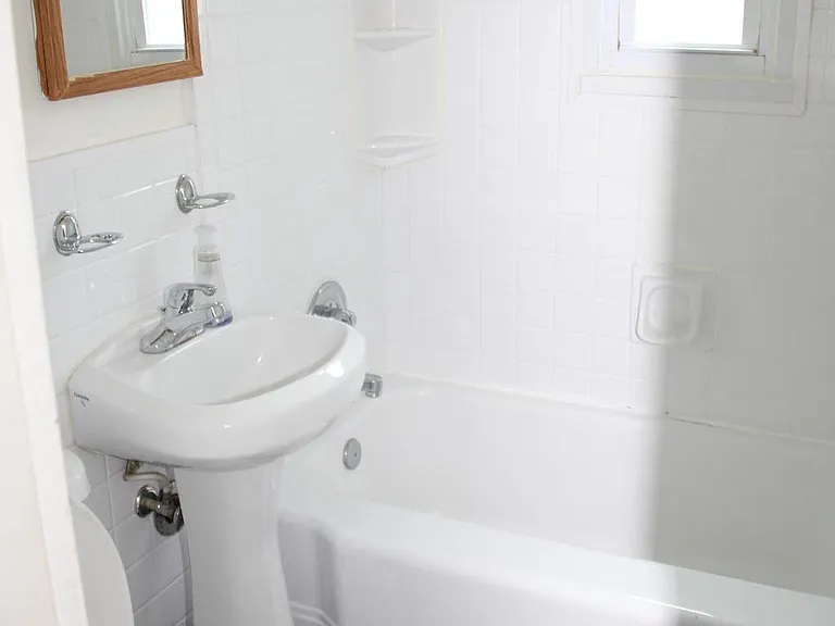 12010 Ashley Dr SE — Photo 7