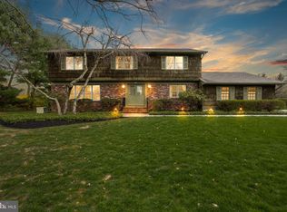 15 Wood Hollow Rd, West Windsor, NJ 08550