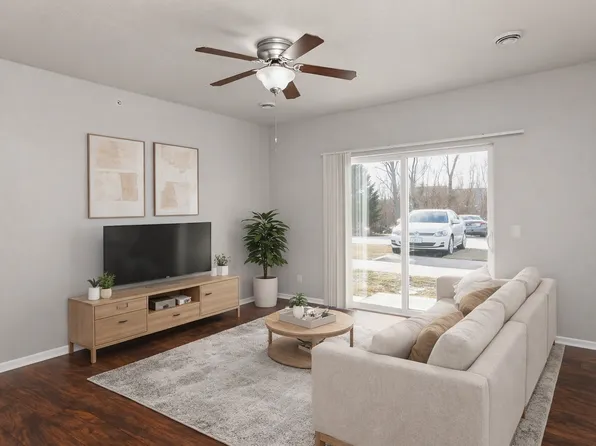 1951 N James St APT 105, Grimes, IA 50111