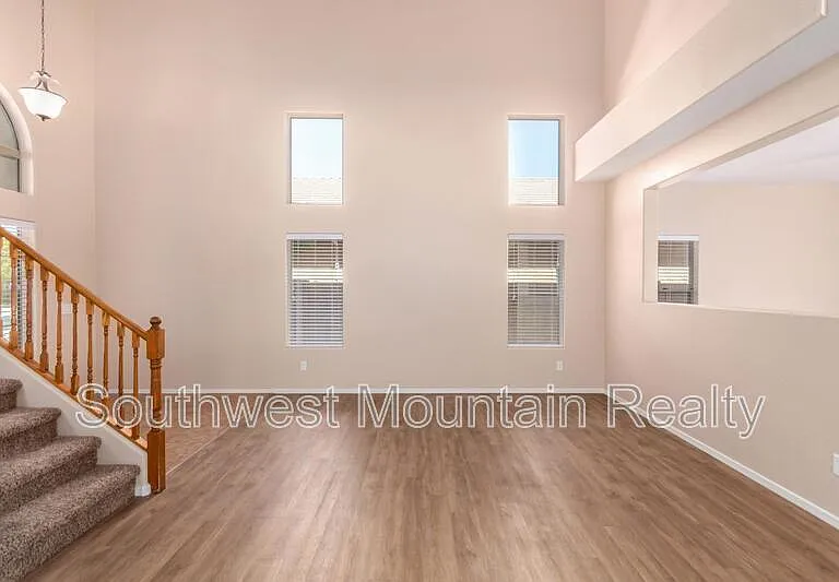 41261 W Laramie Rd — Photo 6