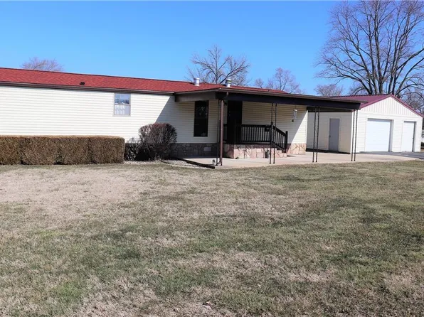 207 E 13th St, Danville, IL 61832