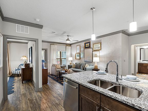 4th image of 15050 Ember Springs Cir #5111