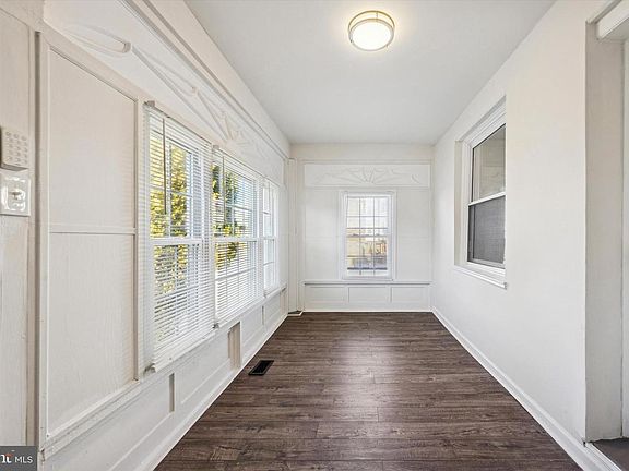 3rd image of 2601 S Bialy St
