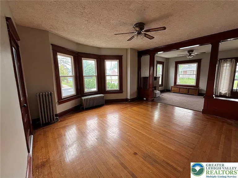 543 W Emaus Ave — Photo 15