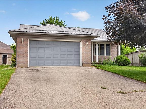 3rd image of 15 Erin Ct