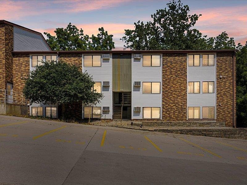 1st image of 812 Benton Dr APT 14