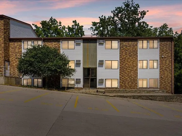 812 Benton Dr #14-814, Iowa City, IA 52246