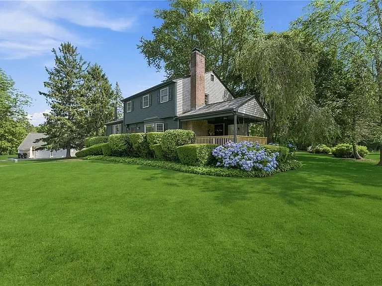 131 Taylor Rd — Photo 15
