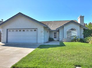 1526 Brookside Dr, Manteca, CA 95336
