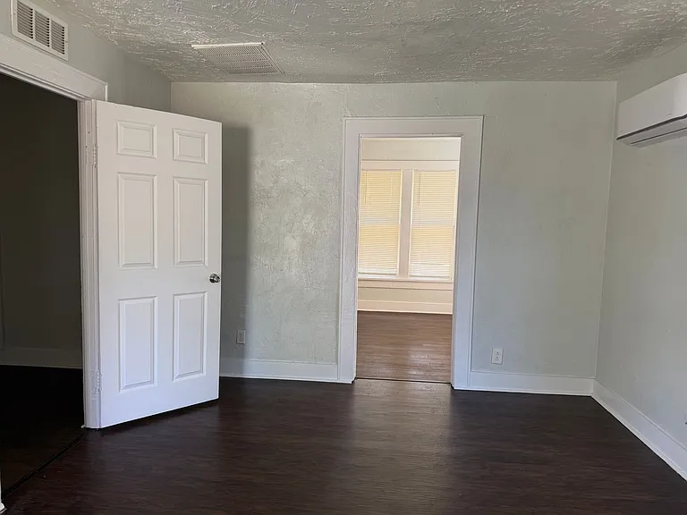 2946 NW 13th St — Photo 14