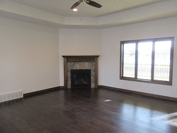 5th image of 4157 Michigan Ave