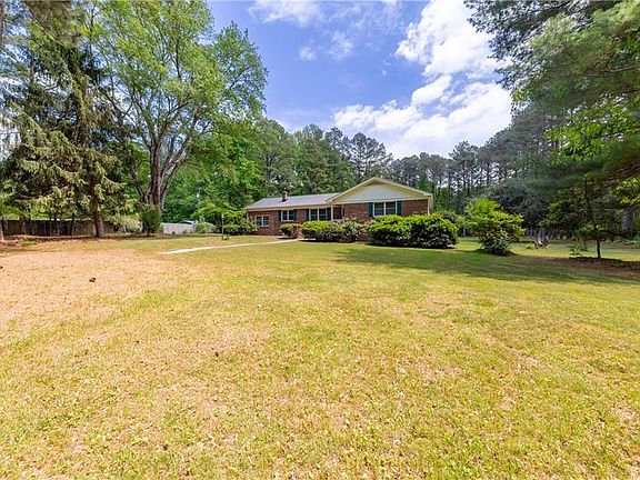2nd image of 444 Fenton Mill Rd