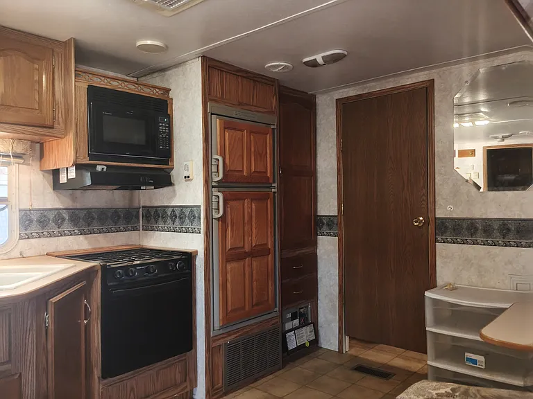 1117 W Corona Ave — Photo 4