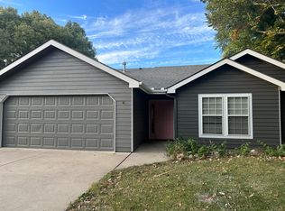 847 Locust St, Lawrence, KS 66044