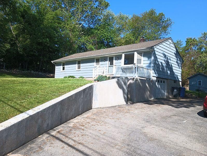 2nd image of 33 Baldwin Ct