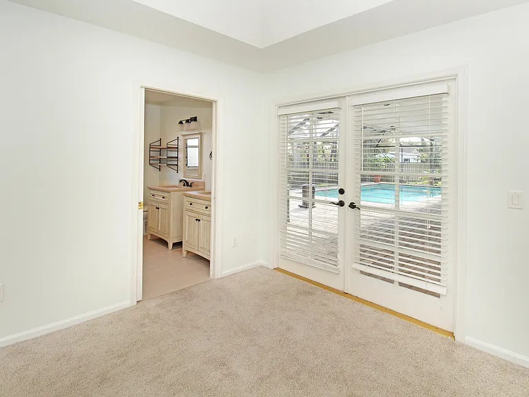 896 Rose Ct — Photo 27