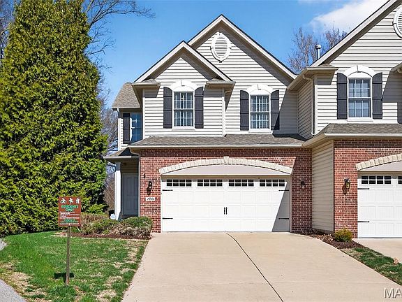 2nd image of 280 Letham Ct