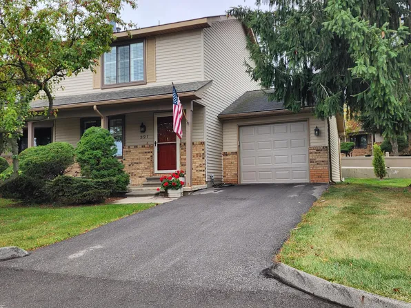 321 Wind Way Dr, Walled Lake, MI 48390